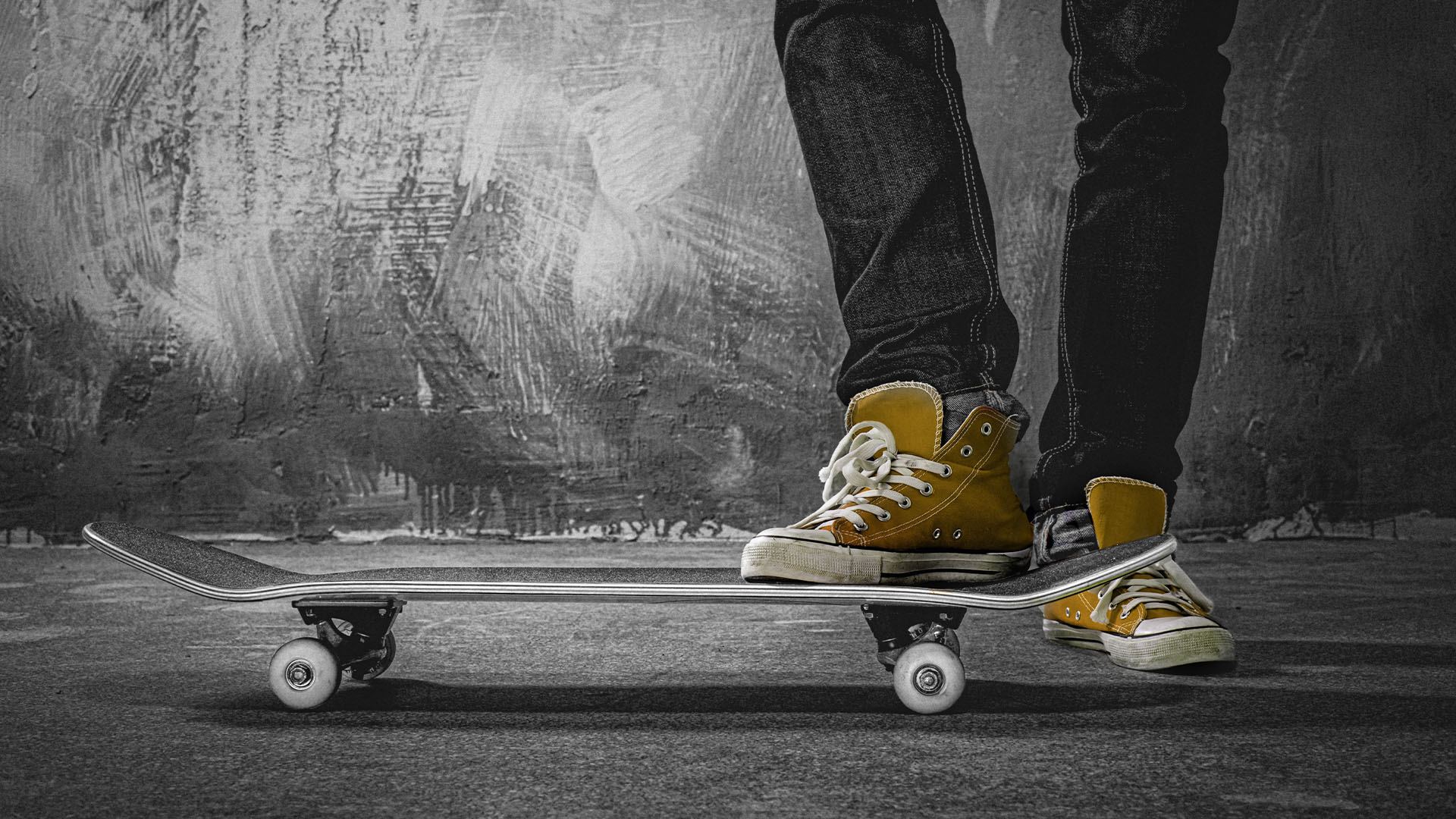 Empire Photography Skateboard Full With